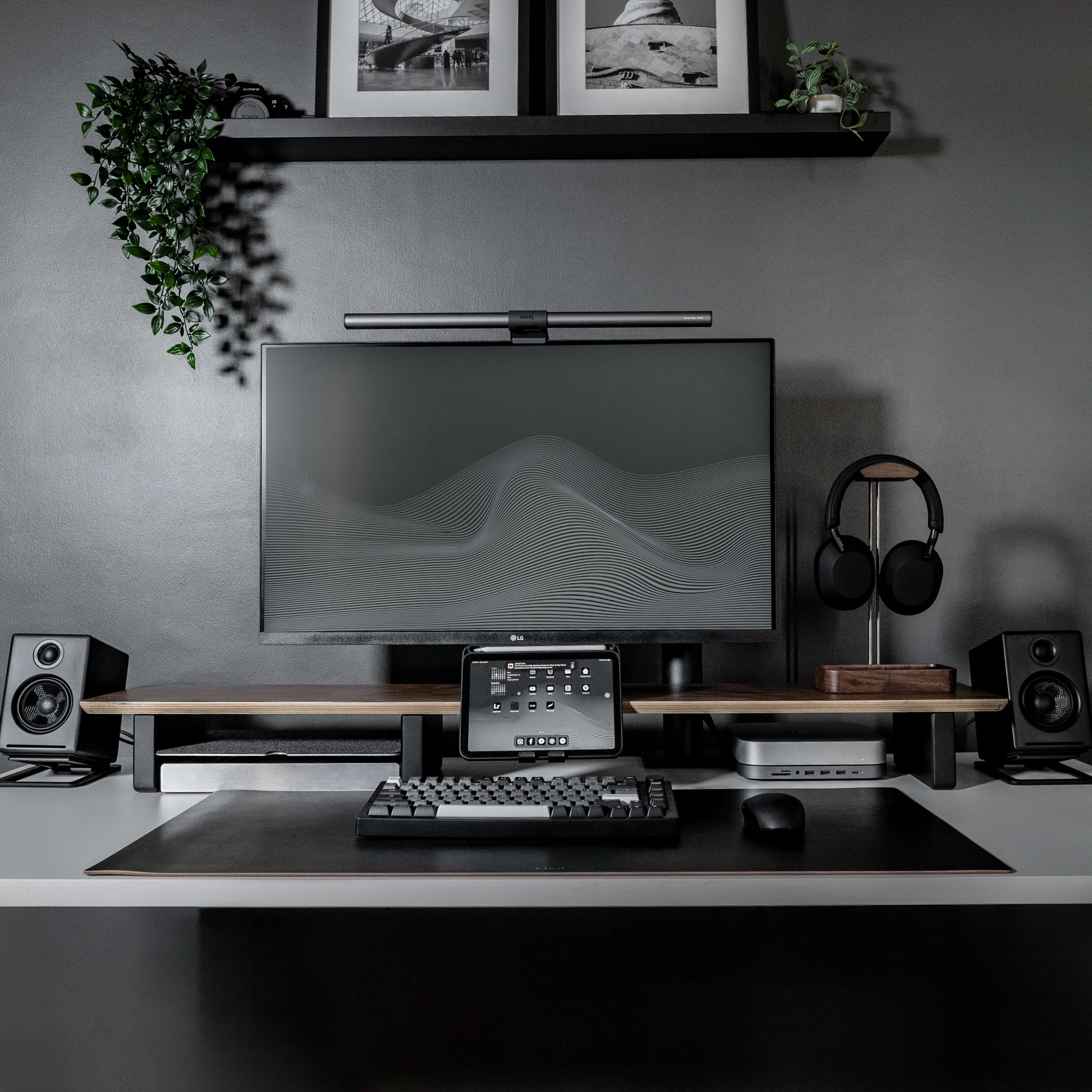 Desk Shelf Cockpit | Walnut